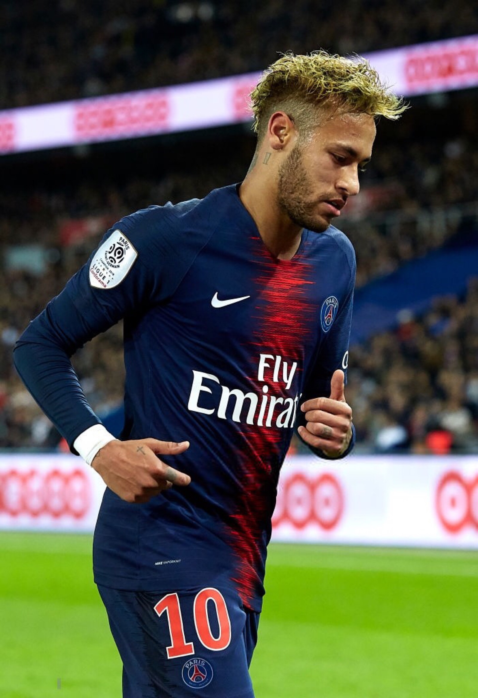 高效6中6！坏消息退步了 好消息回到五年前 没曾凡博还得靠他？（6投6中效率爆棚！虽有退步的坏消息 但似乎重回五年前 没曾凡博仍得靠他？）