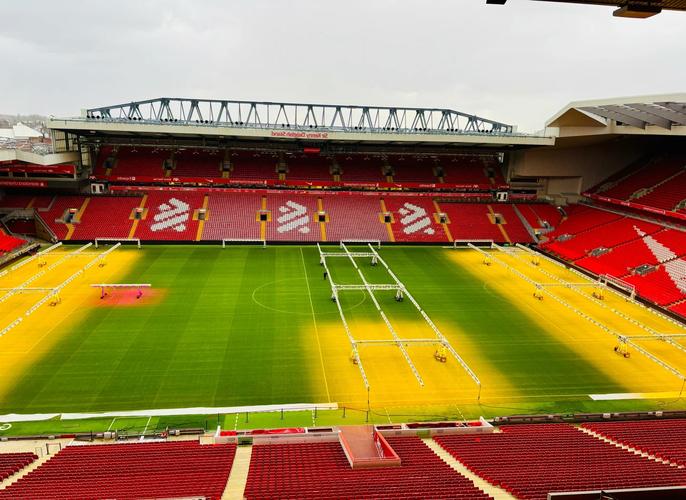 托普穆勒：巴萨各个位置都很强，弗里克是德国足球的一名大使（托普穆勒：巴萨全线实力雄厚，弗里克堪称德国足球大使）