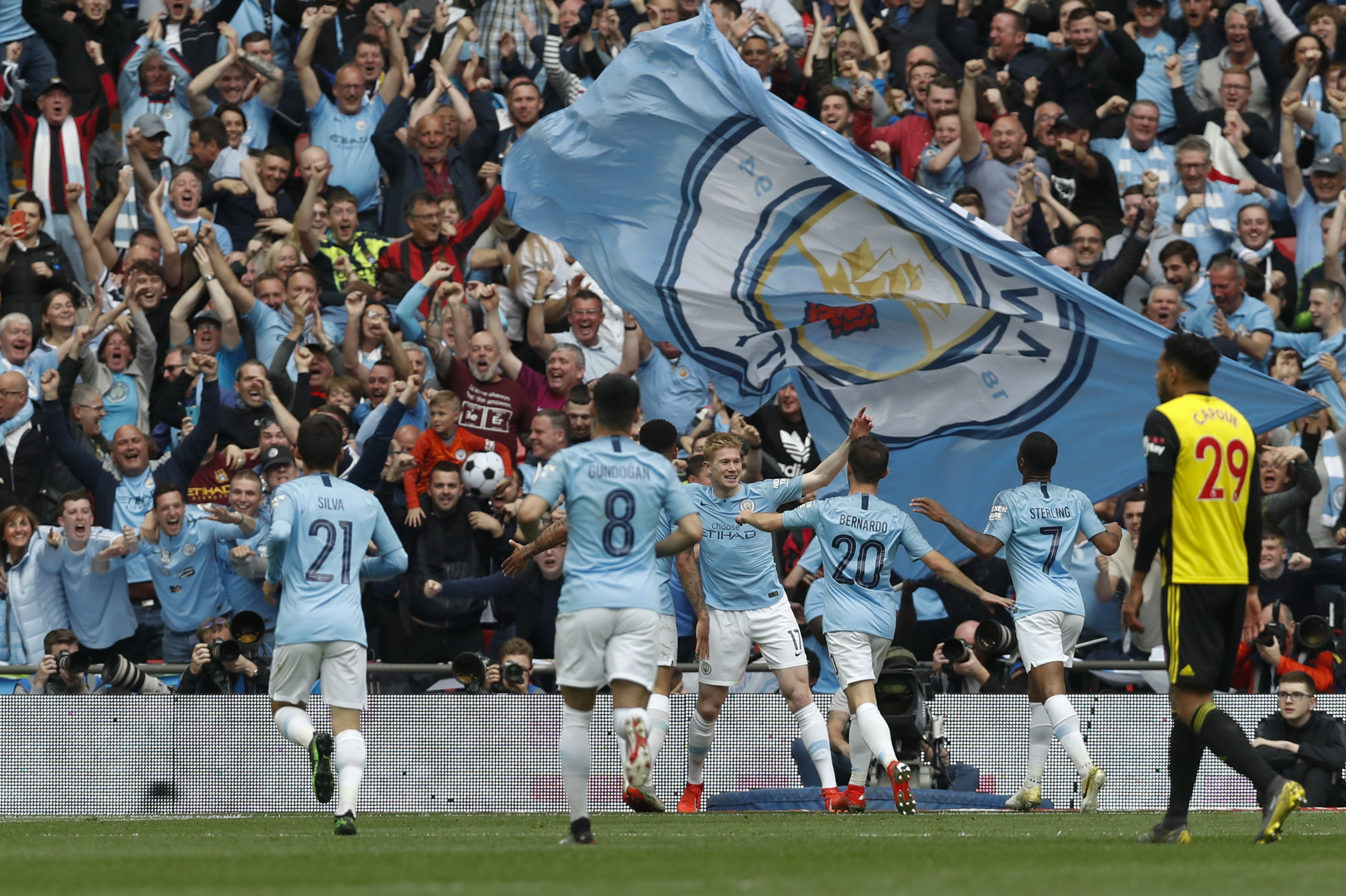 意天空：普利希奇最迟周三参加合练，有可能参加意大利杯（意天空：普利希奇最晚周三归队合练，或将出战意大利杯）