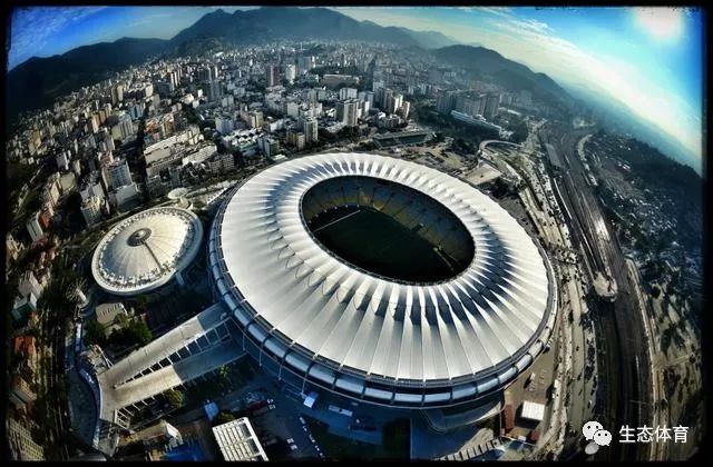 西甲半场：莫雷诺、科斯塔破门，比利亚雷亚尔1-1马略卡（西甲半场：莫雷诺、科斯塔先后破门，比利亚雷亚尔1-1暂平马略卡）